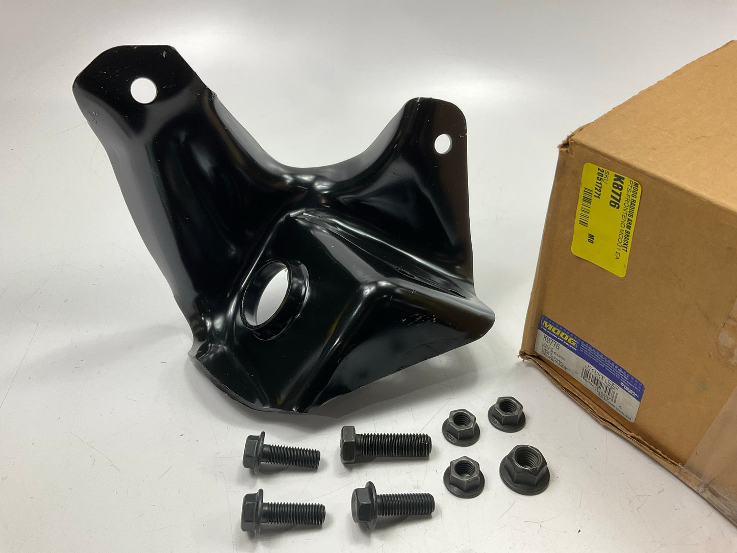 Moog K8776 Radius Arm Bracket