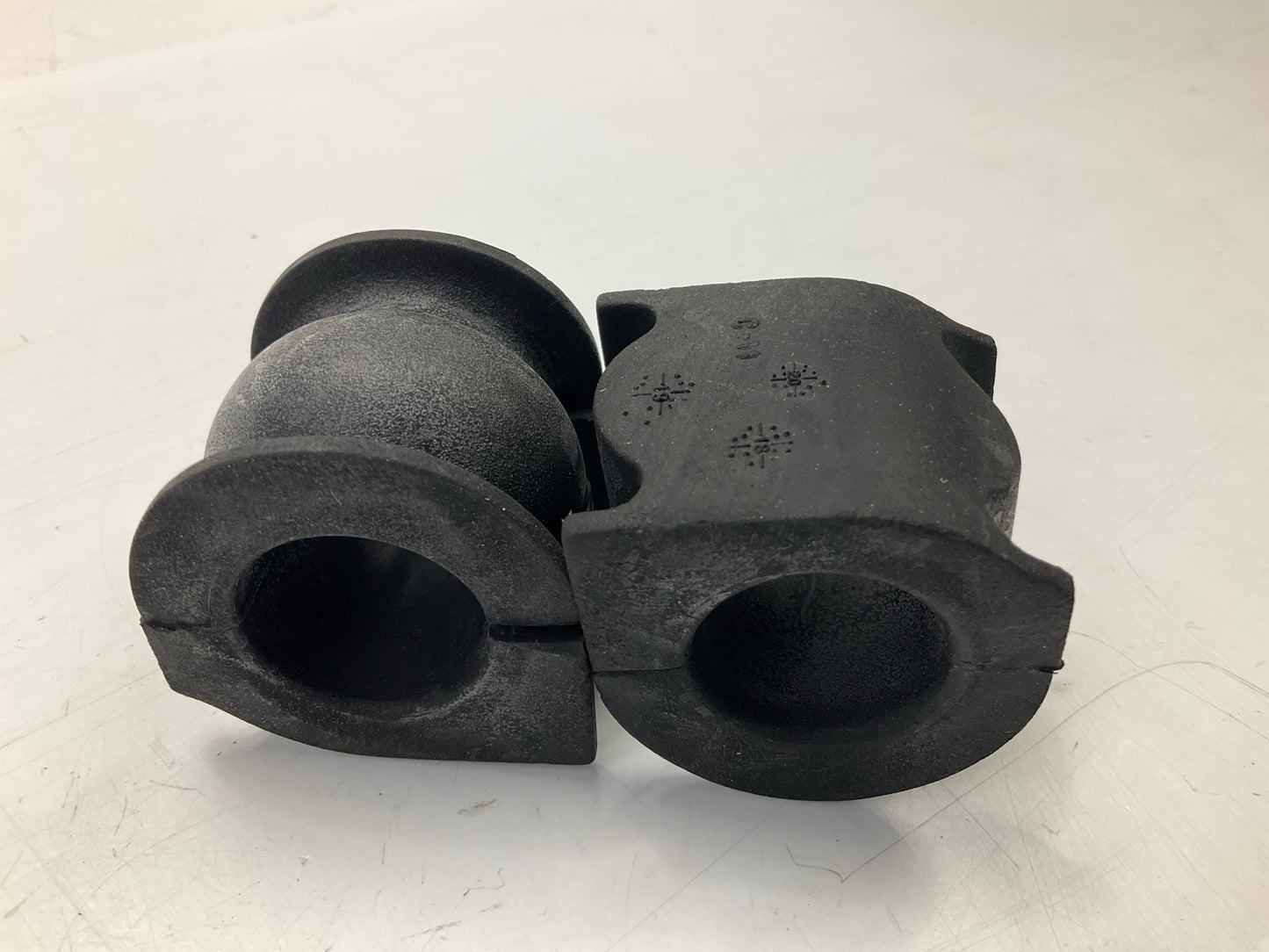 Moog K90561 Front Suspension Stabilizer Bar Bushing Kit