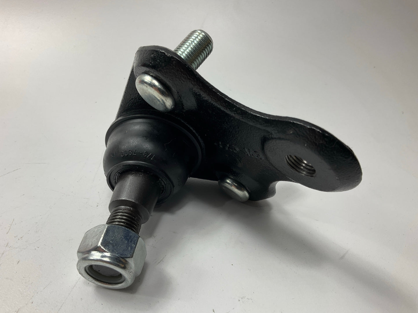Moog K90687 Front Lower Ball Joint For 1996-2003 Toyota RAV4
