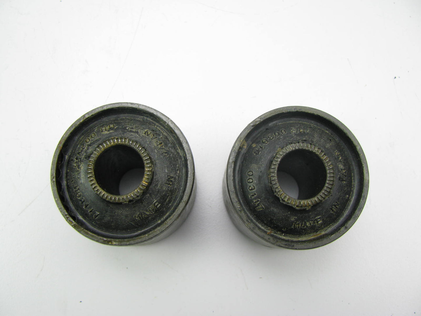 Moog K9164  Suspension Control Arm Bushings - Upper