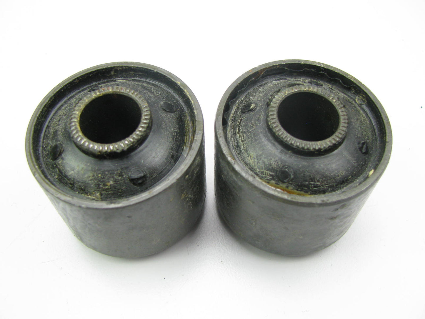 Moog K9164  Suspension Control Arm Bushings - Upper