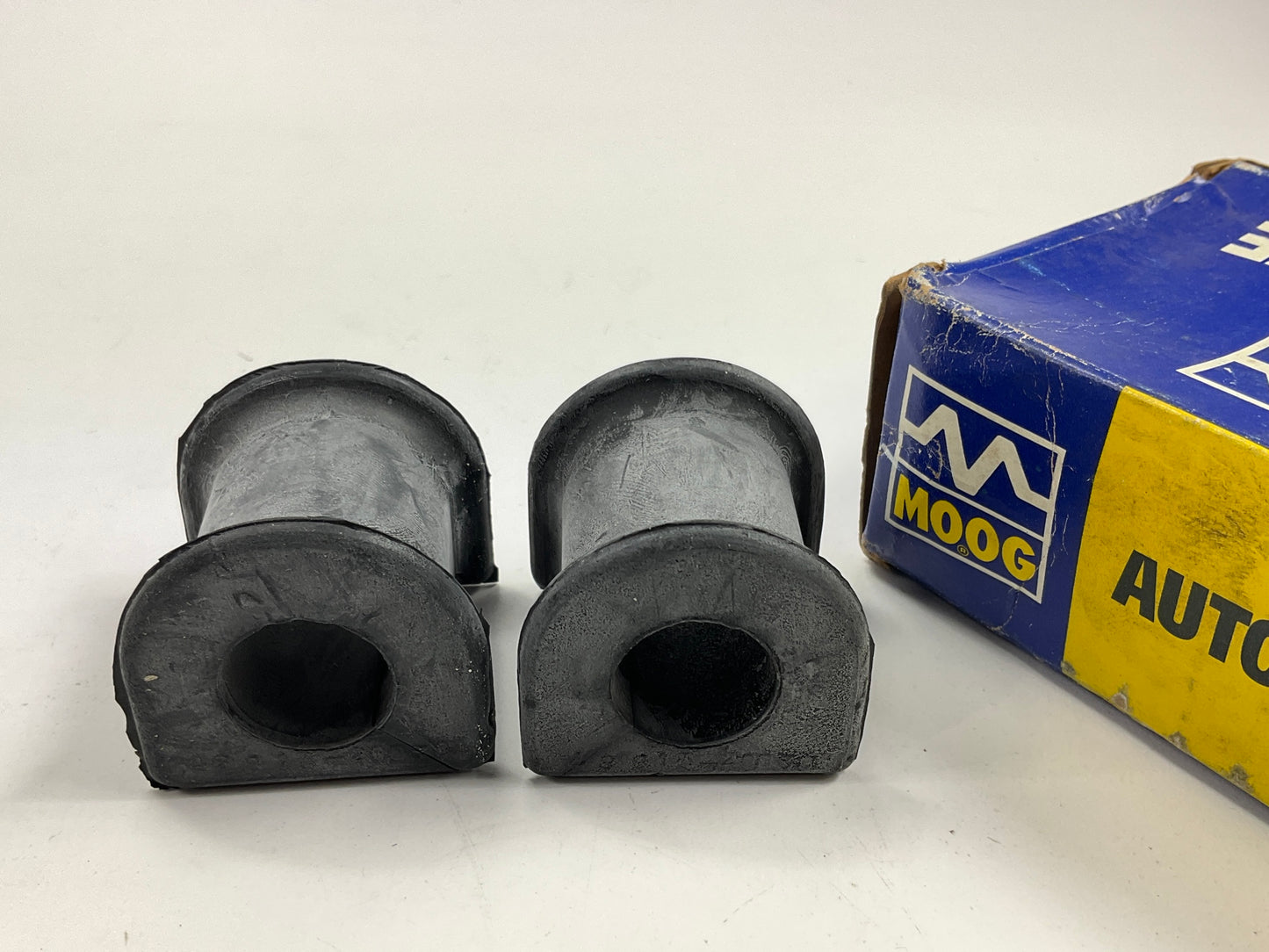 (2) Moog K9258 Suspension Stabilizer Sway Bar Bushings
