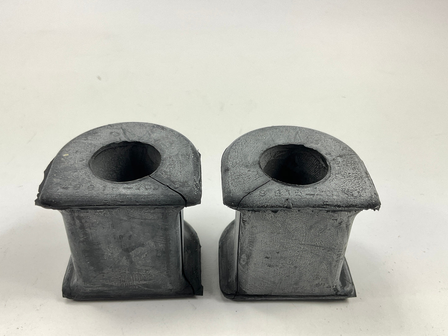 (2) Moog K9258 Suspension Stabilizer Sway Bar Bushings
