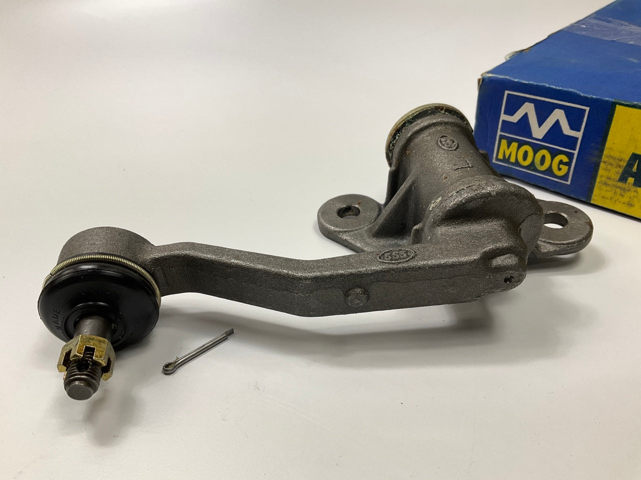 Moog K9369 OEM 555 Steering Idler Arm For 1979-1985 Mazda RX-7