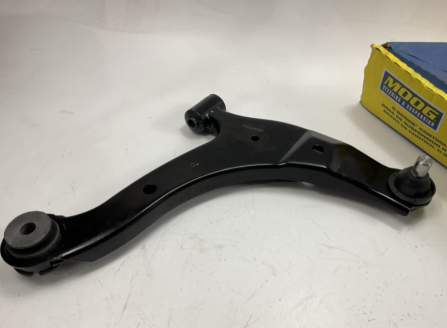 Moog RK620023 Front Right Lower Suspension Control Arm And Ball Joint Assembly