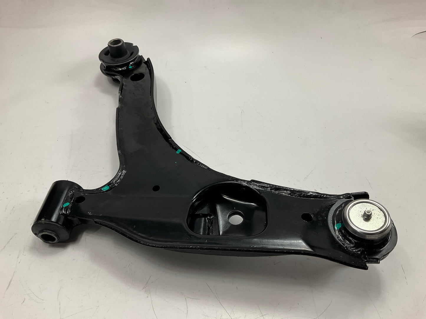 Moog RK620023 Front Right Lower Suspension Control Arm And Ball Joint Assembly