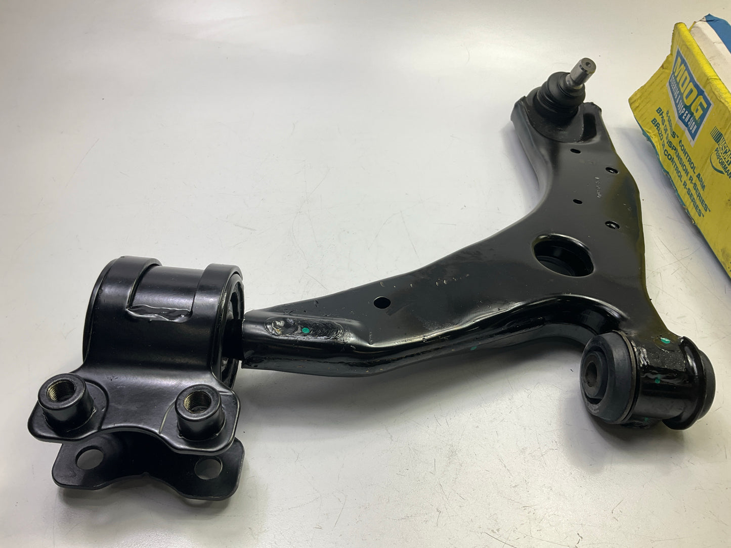 MISSING BOLT AND NUT Moog RK620041 Front Left Control Arm And Ball Joint