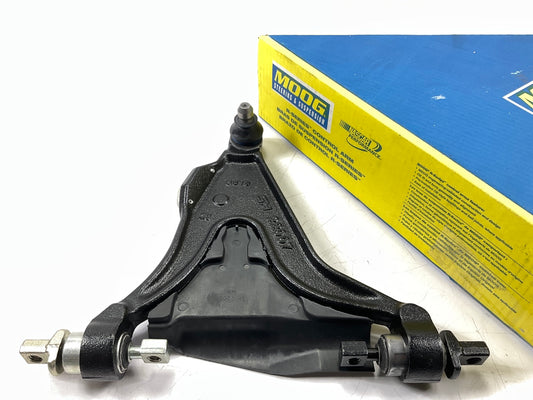 MISSING HARDWARE - Moog RK620163 FRONT RIGHT LOWER Control Arm & Ball Joint