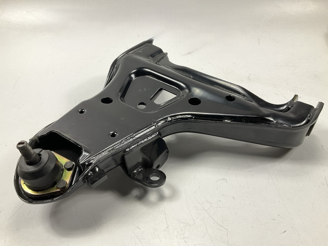 NO HARDWARE Moog RK620300 Suspension Control Arm & Ball Joint, Front Left Lower