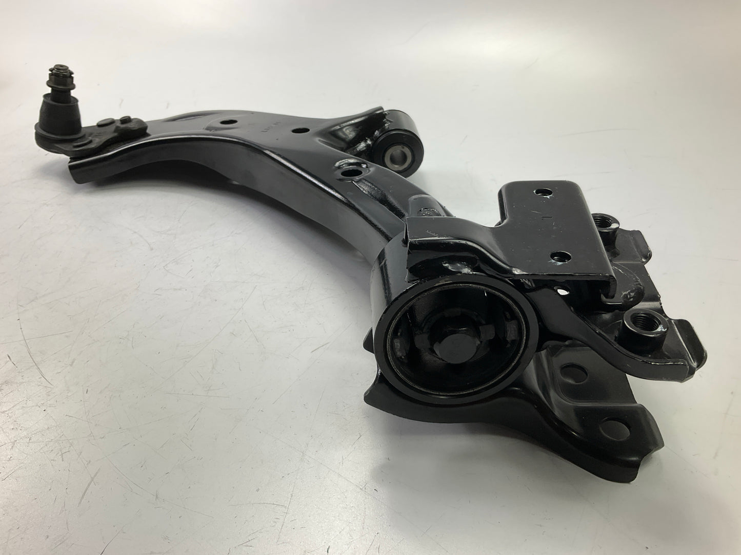 Moog RK620500 Front Left Lower Suspension Control Arm And Ball Joint Assembly