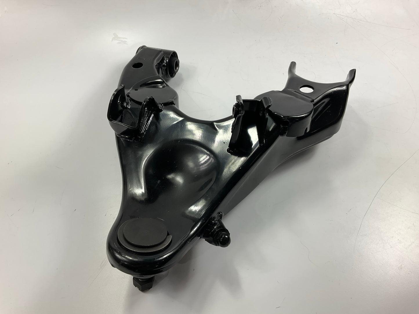 Moog RK620524 Front Left Lower Suspension Control Arm And Ball Joint Assembly
