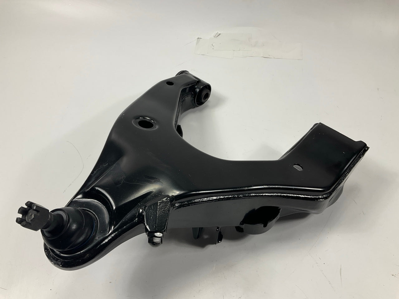 Moog RK620525 Front Right Lower Control Arm For 1998-2007 Toyota Land Cruiser