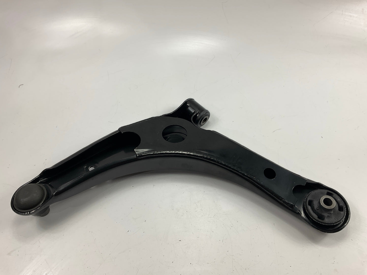 Moog RK620549 Front Right Lower Control Arm And Ball Joint