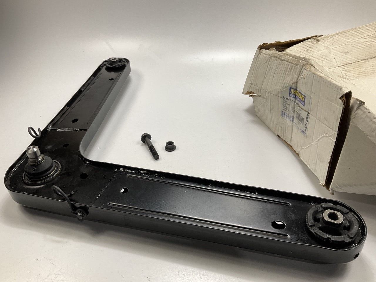 Moog RK621376 Rear Left Upper Control Arm For 2002-2007 Jeep Liberty