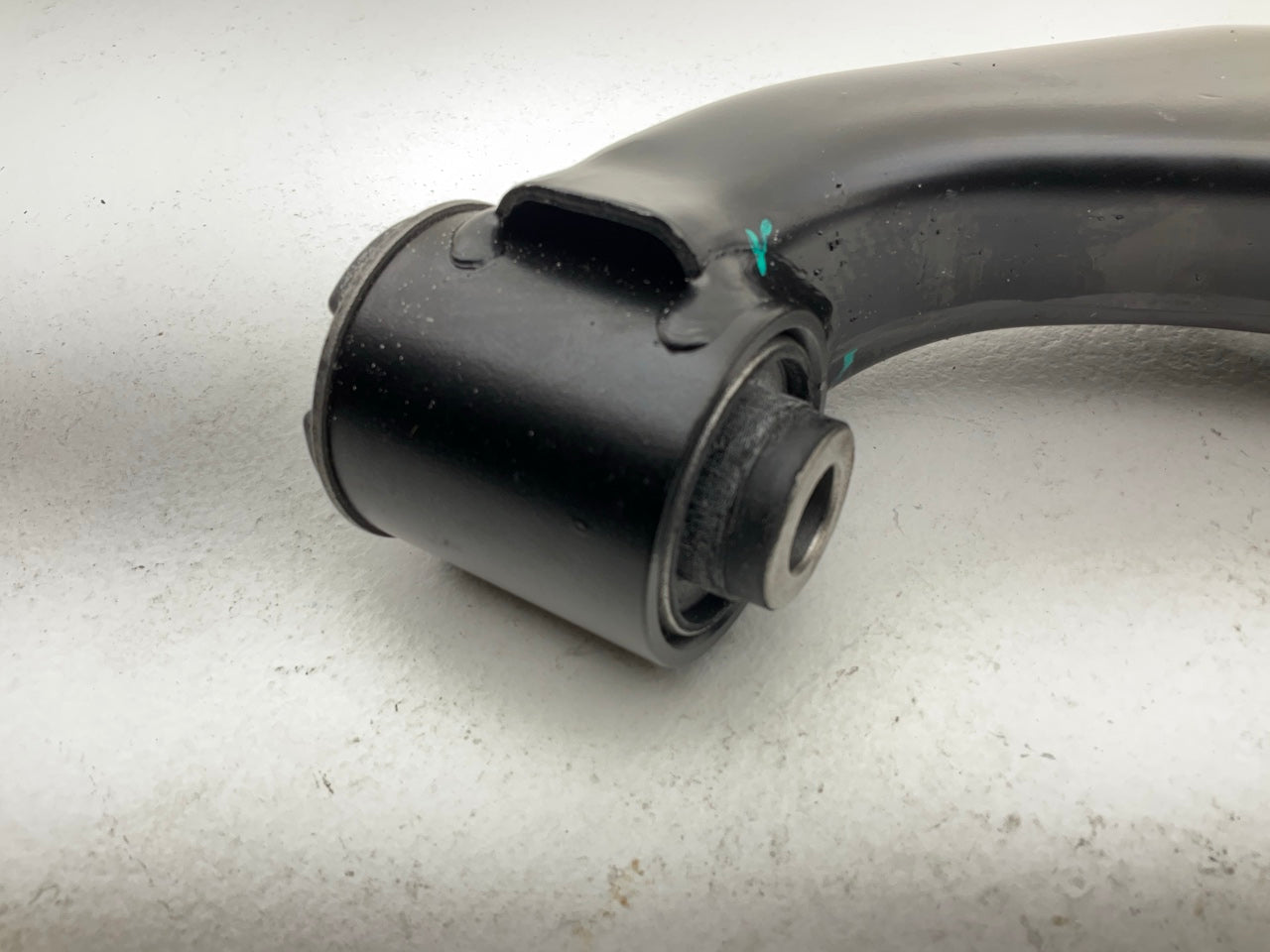 Moog RK621686 Front Left Lower Control Arm For 2007-2009 Hyundai Santa Fe