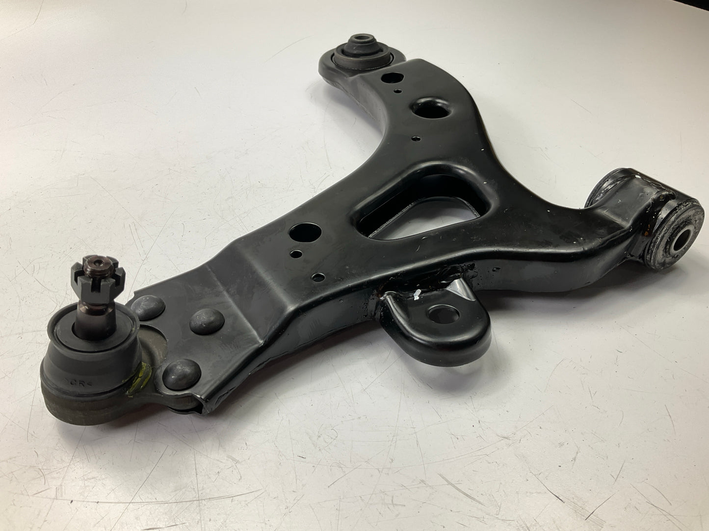 Moog RK621943 Front Left Lower Suspension Control Arm And Ball Joint Assembly