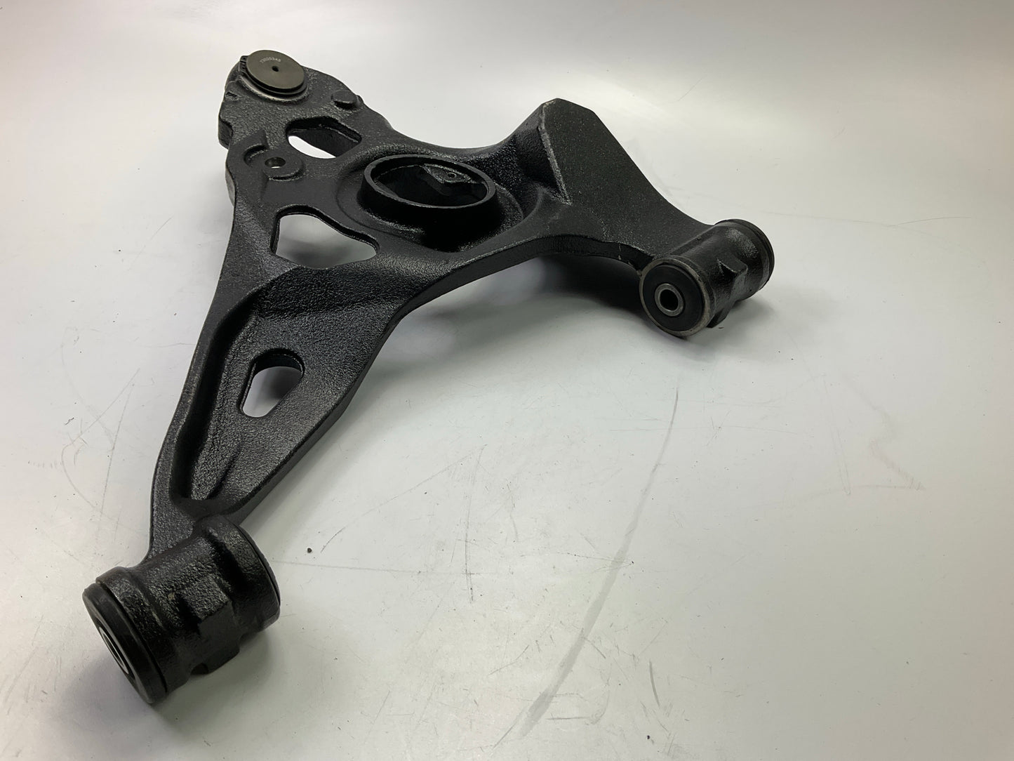 Moog RK622919 Front Right LOWER Suspension Control Arm And Ball Joint