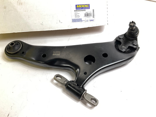 Moog RK622945 Suspension Control Arm & Ball Joint - Front Left Lower