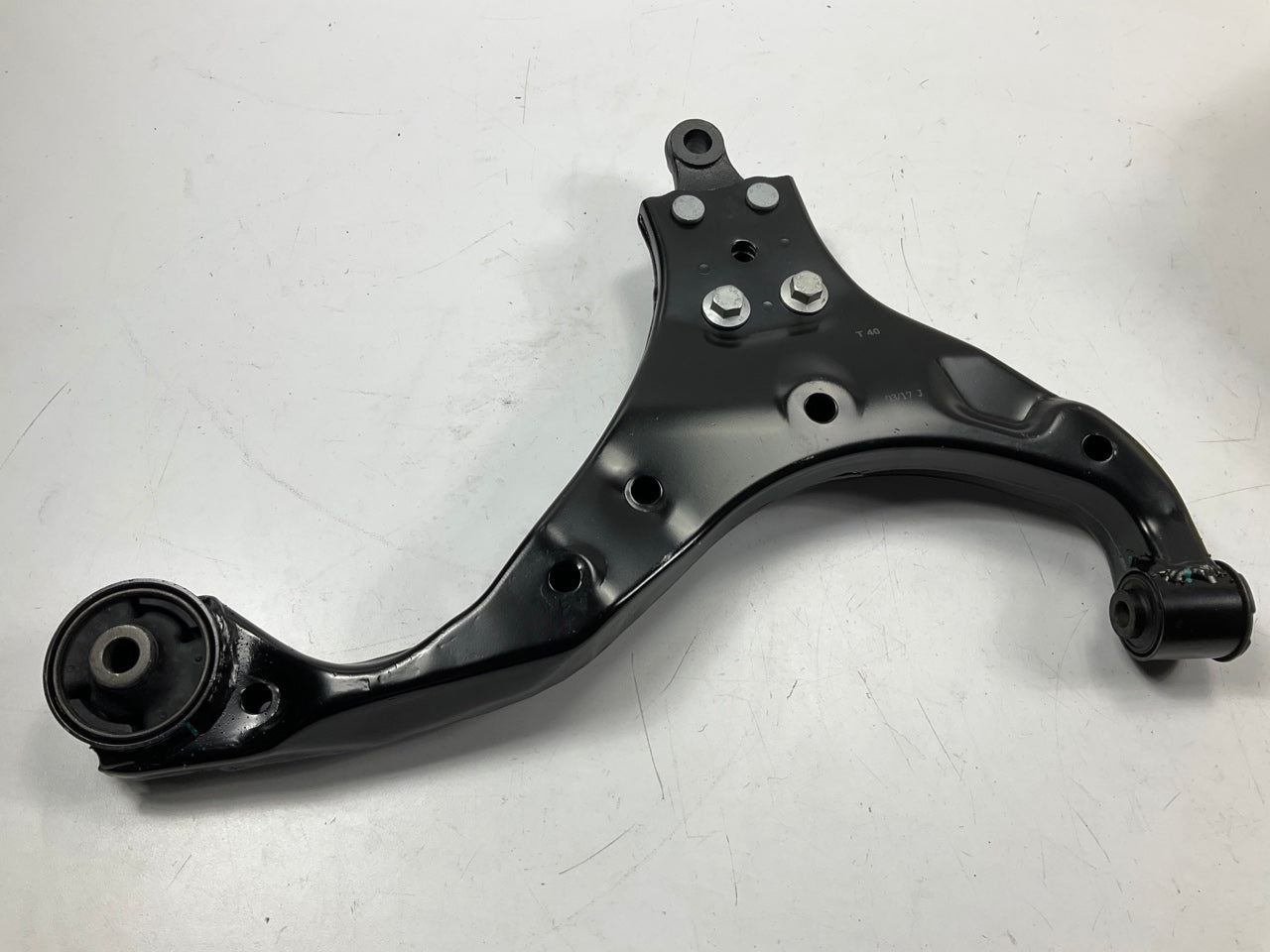 Moog RK641339 Front Right Lower Control Arm For 2005-2009 Hyundai Tucson