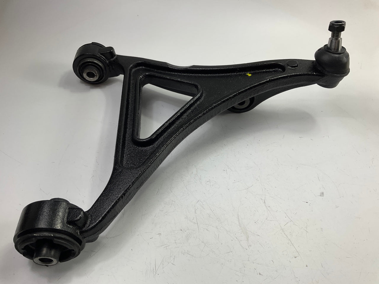 Moog RK641534 Front Right Lower Suspension Control Arm And Ball Joint