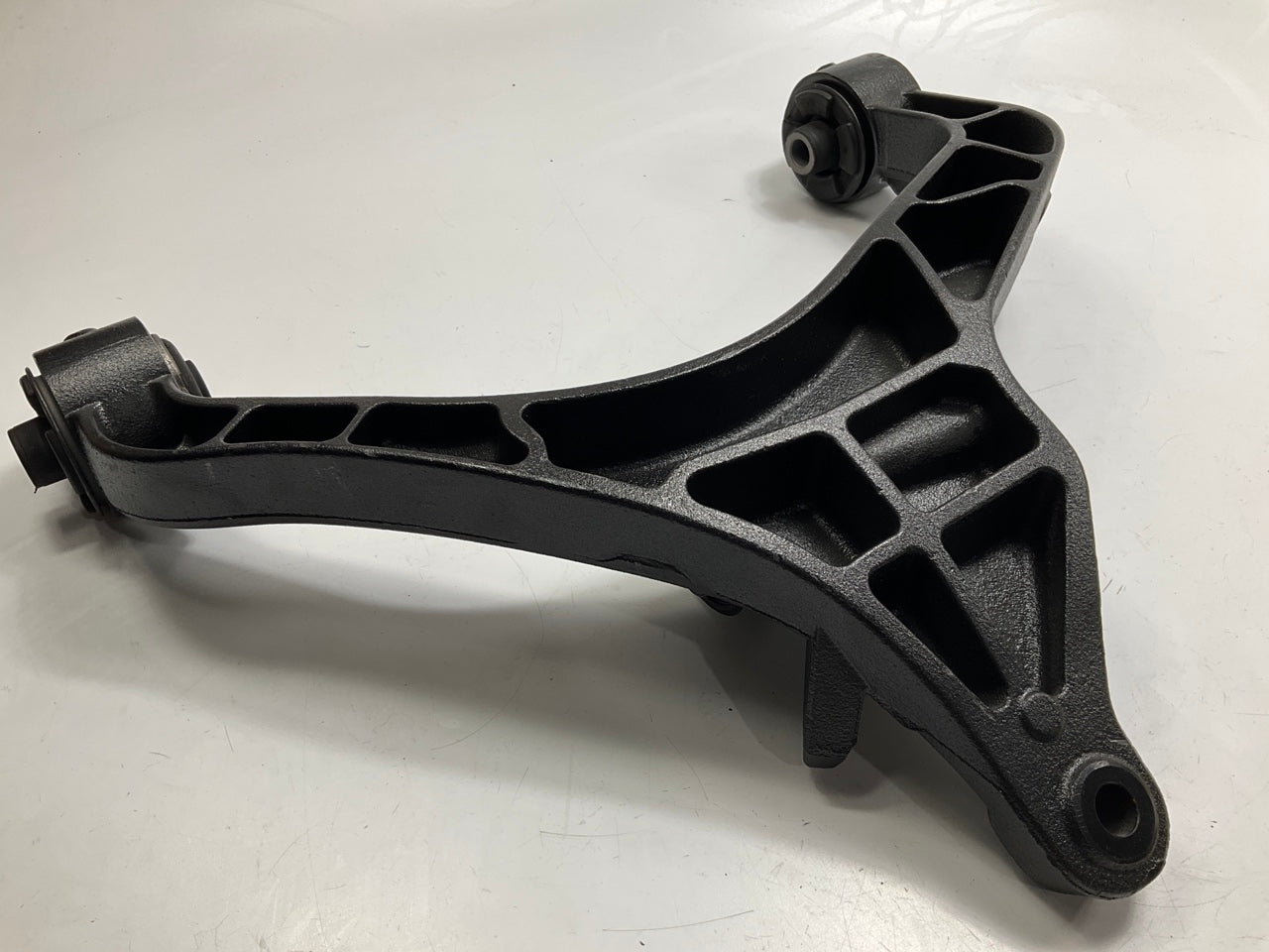 Moog RK641558 Suspension Control Arm, Front Left Lower