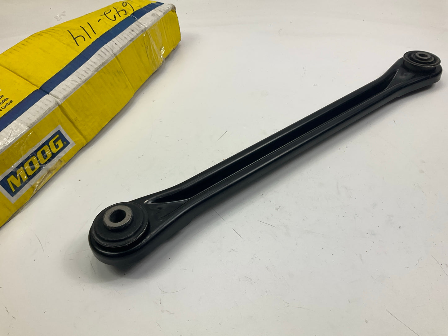 Moog RK642144 Rear Suspension Track Bar For 07-09 Chrysler Aspen, 04-09 Durango
