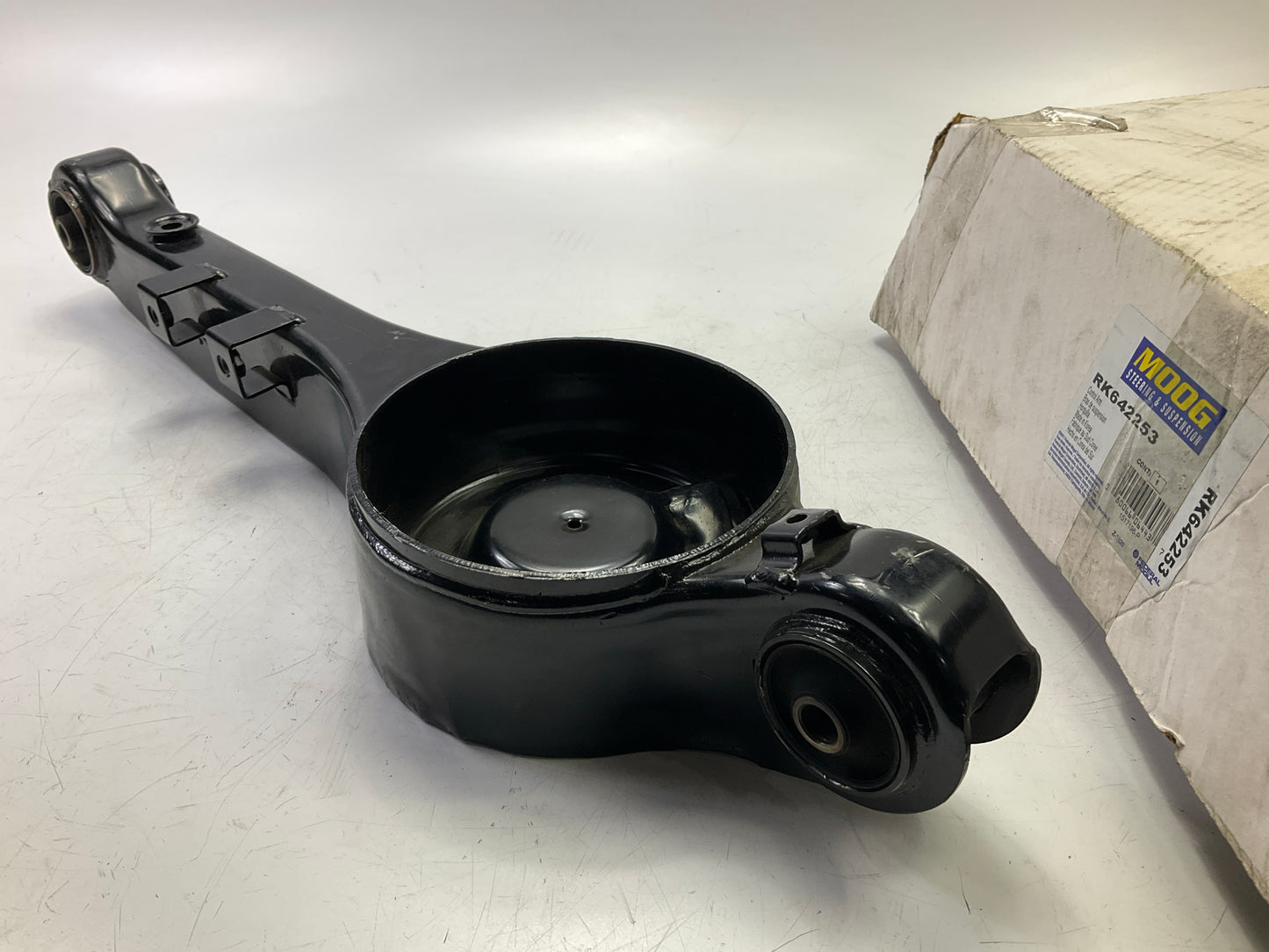 Moog RK642253 Rear Left Lower Control Arm For 2002-2005 Kia Sedona