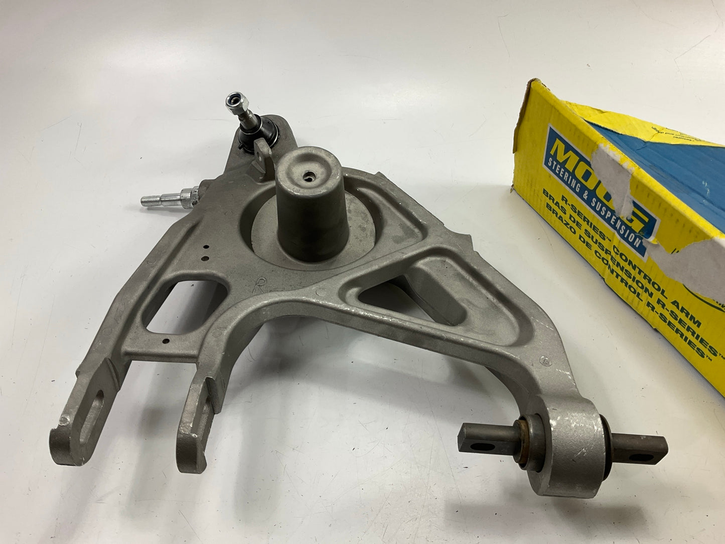 Moog RK80350 Rear Right Lower Control Arm And Ball Joint