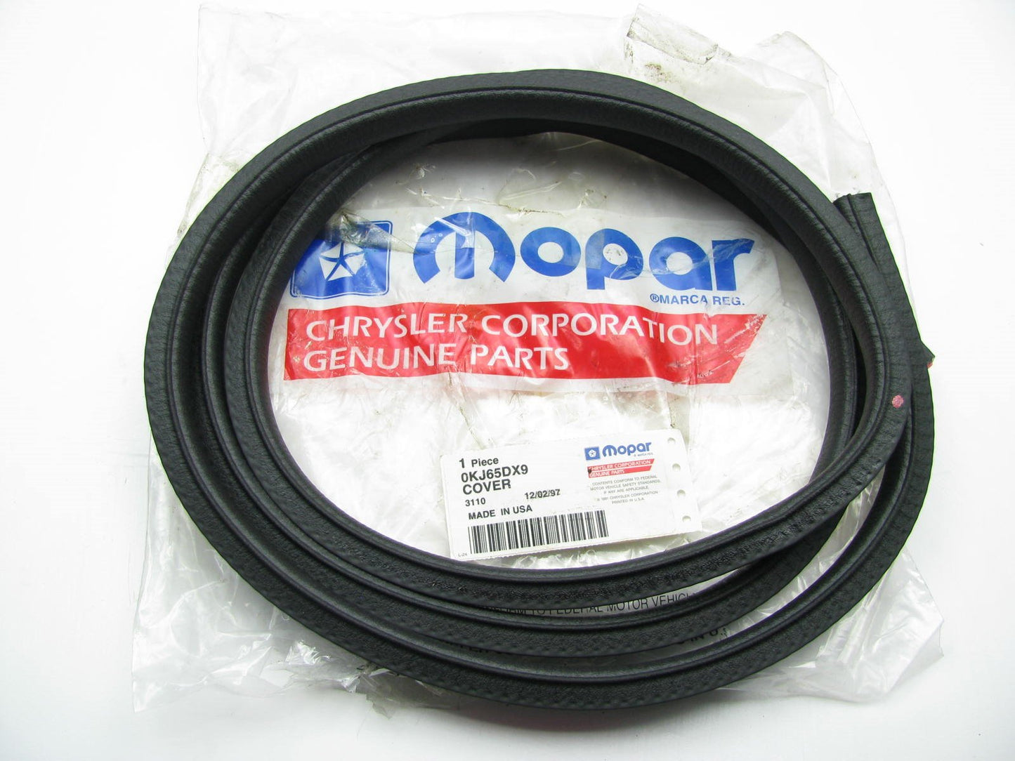 NEW - OEM MOPAR 0KJ65DX9 Rear Left Door Weatherstip Seal For 1997-1999 Neon