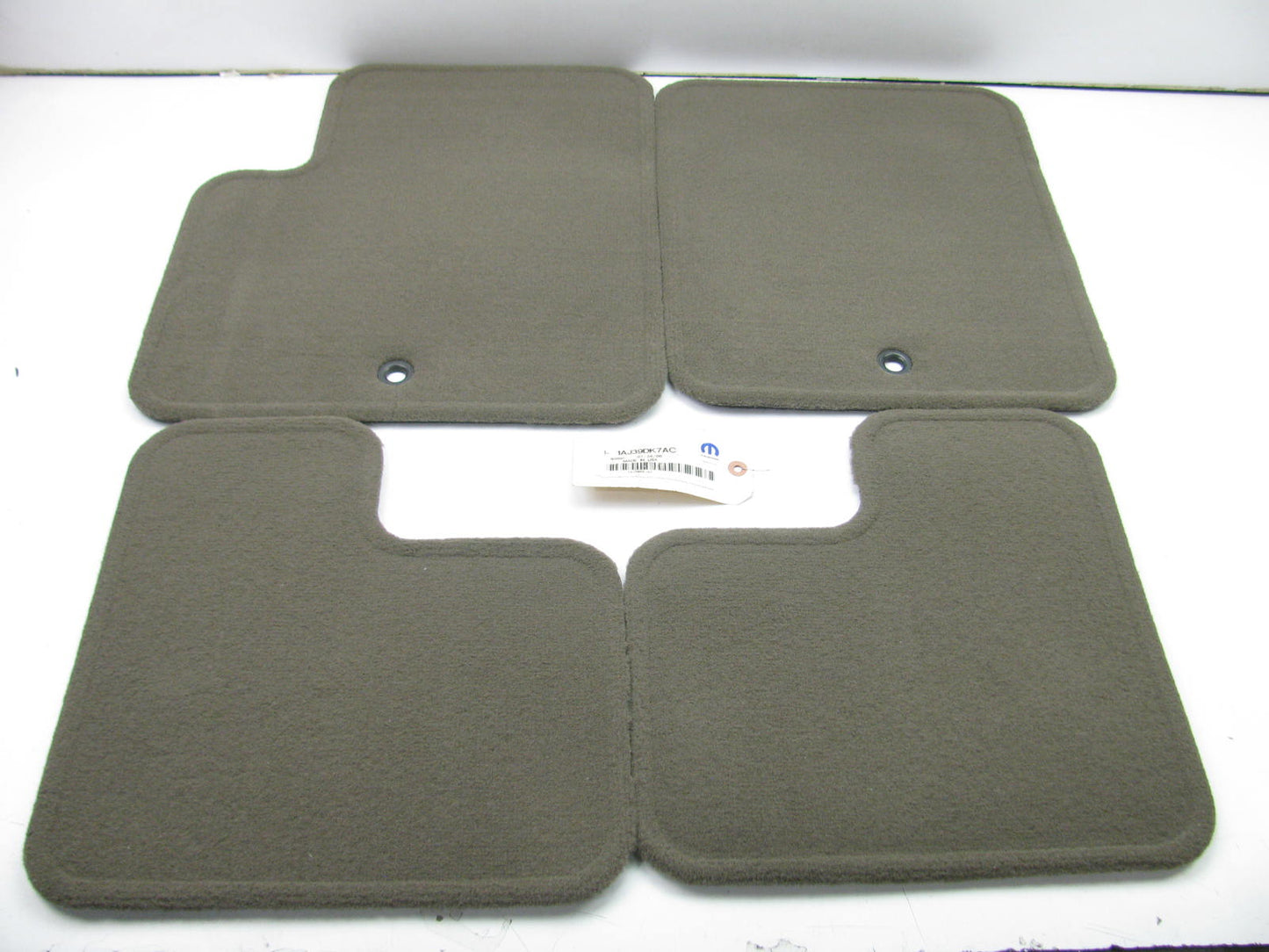 NEW GENUINE 1AJ39DK7AC FRONT/REAR Floor Mats BEIGE OEM For 2007 Compass Patriot