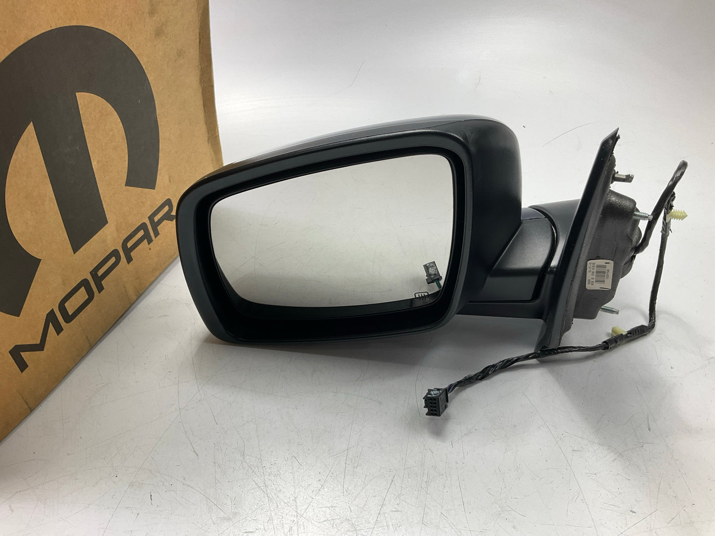 Mopar 1CE291PSAD Left Mirror For 11-15 Dodge Journey ''Fathom Blue Pearl'' Color