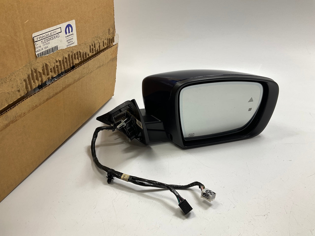 NEW OEM MOPAR 1LE50KBXAG Right Mirror, Heated For 11-20 Chrysler 300 ''JAZZ BLUE''