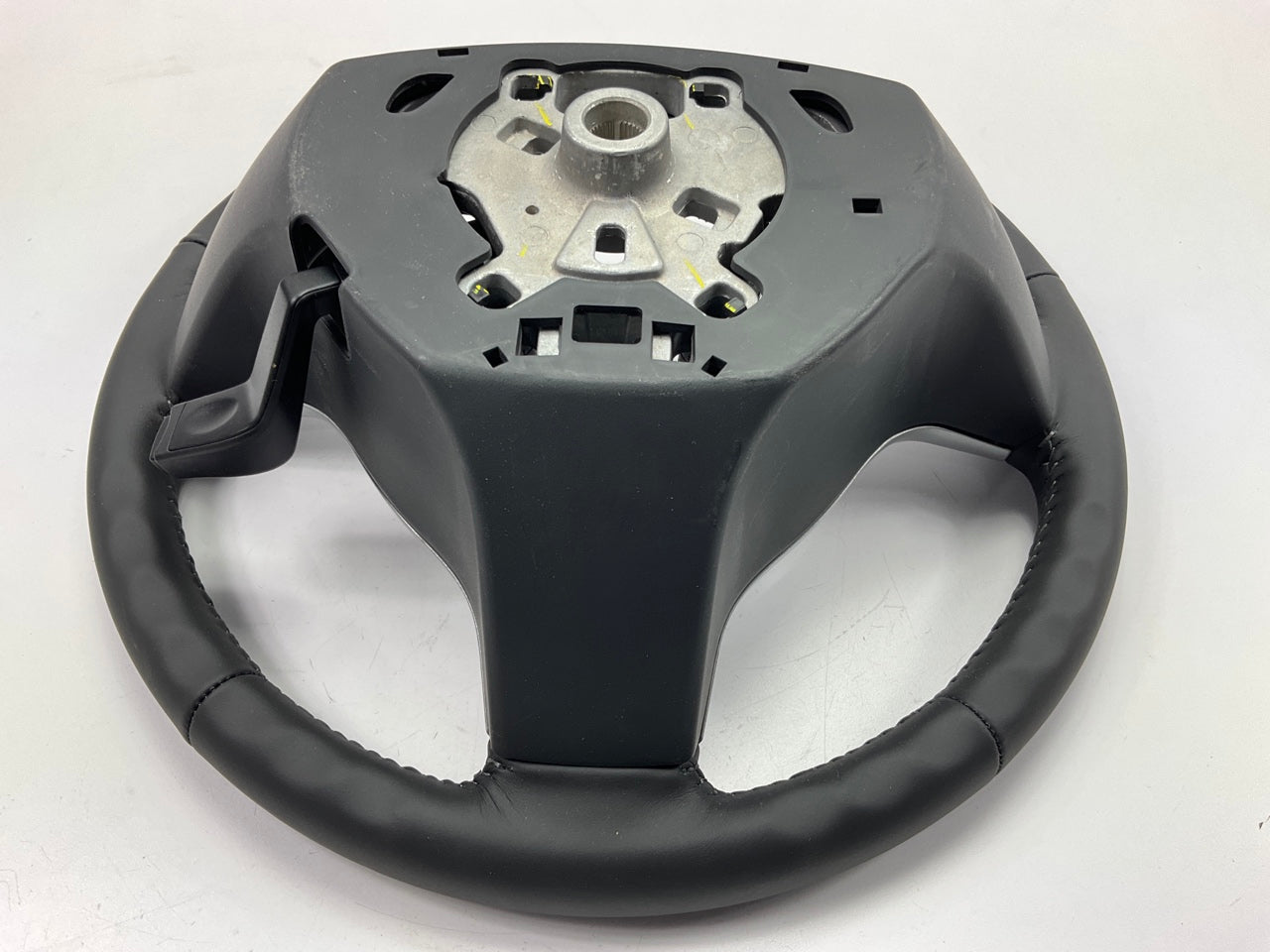 NEW OEM 1LH991DVAB Black Steering Wheel For 2008-2010 Chrysler Town Country