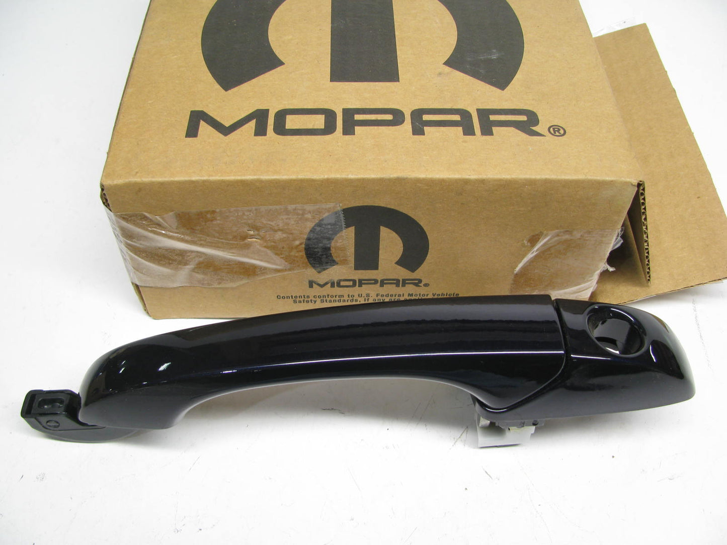 New BLACKBERRY Exterior LEFT Door Handle OEM For 12-13 Town & Country 1NA53HBVAD