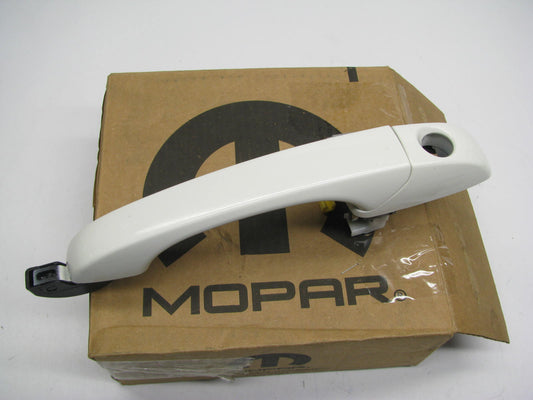 NEW GENUINE 1NA53SW1AD Exterior FRONT LEFT Door Handle STONE WHITE