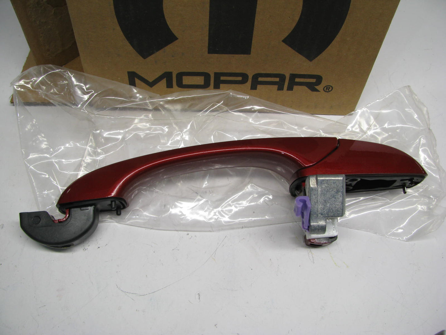 NEW - OEM 1NA54ARHAD Front Right Door Handle Inferno Red Crystal Pearl Coat