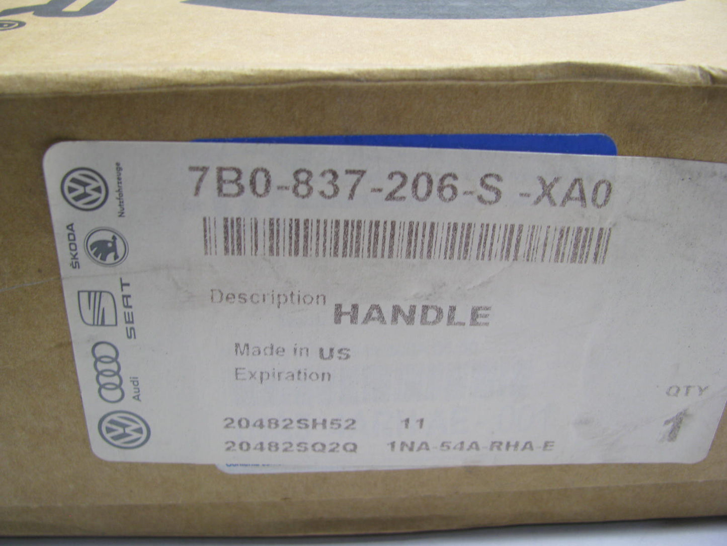 NEW - OEM 1NA54ARHAE Front Right Outside Door Handle - INFERNO RED