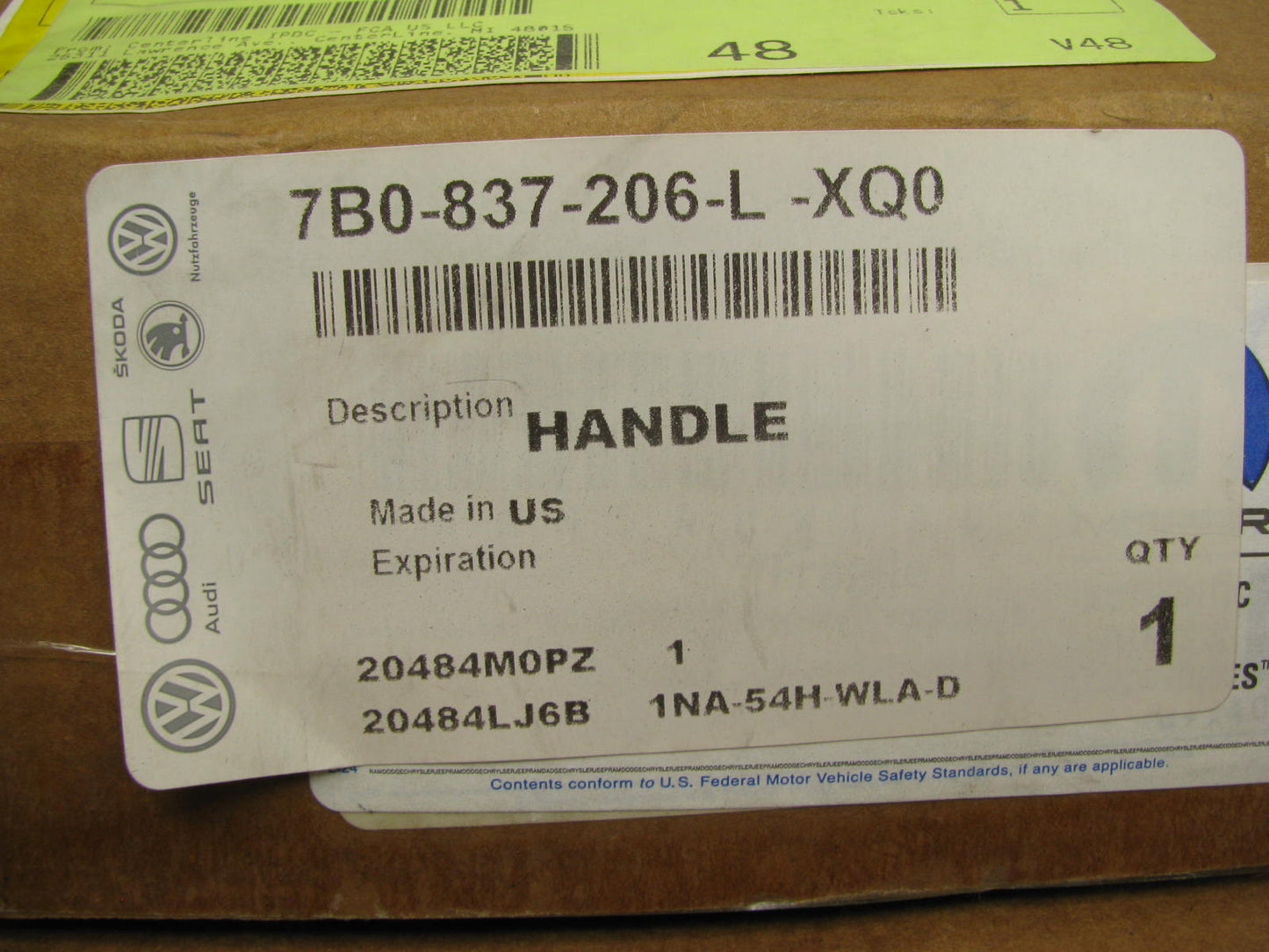 NEW FRONT RIGHT Exterior Door Handle WHITE GOLD For 10-12 Chrysler MINI VANS