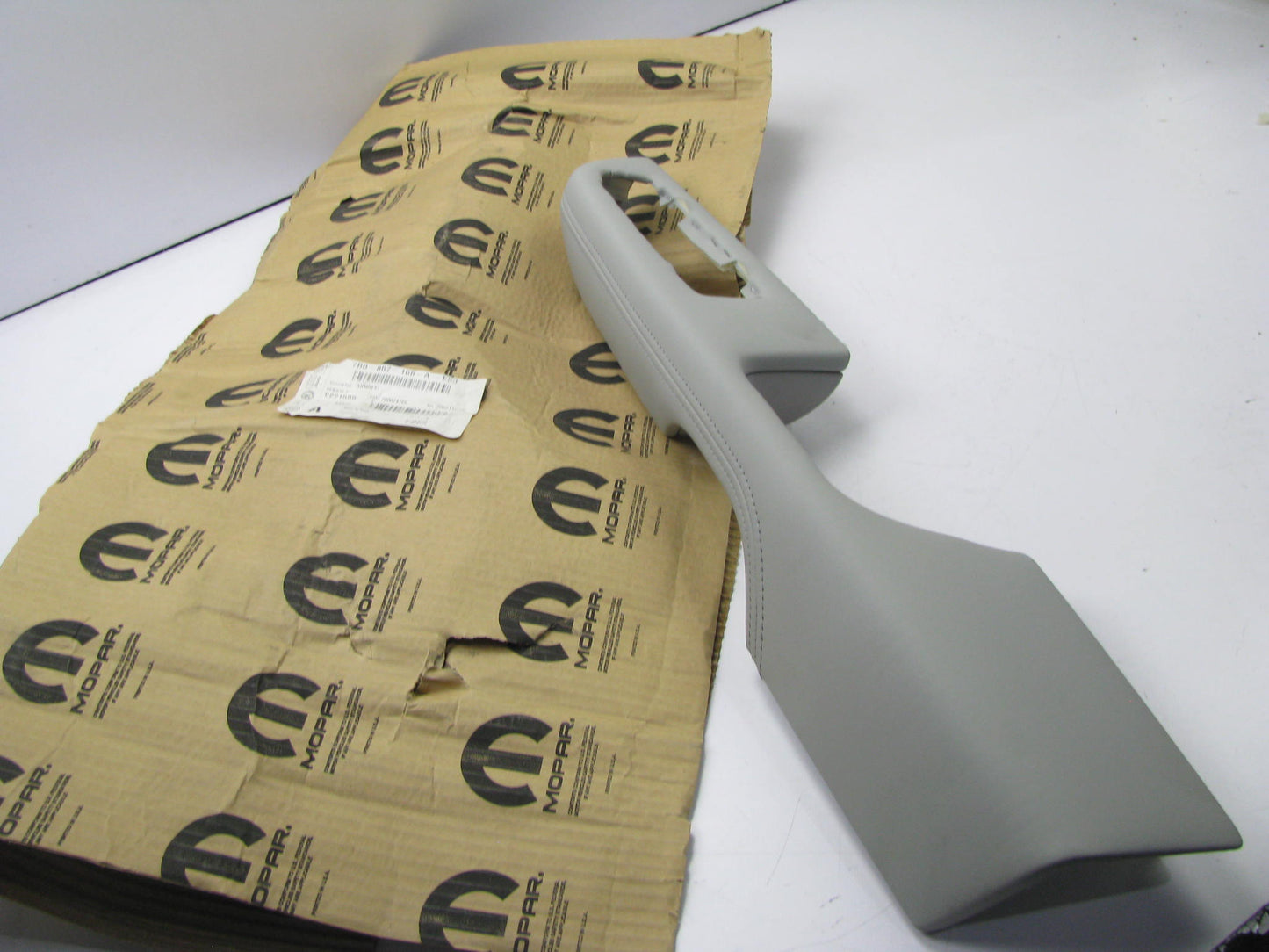 Right Passenger Side Armrest OEM For 2009-2011 VW Routan, Shale Color 1NW16ES3AA