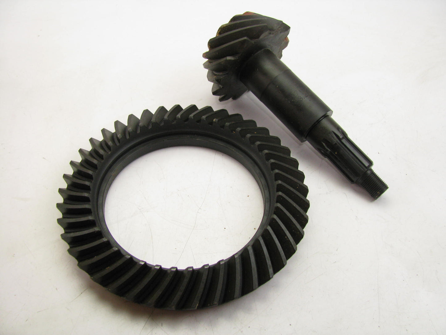 NOS OEM For 1957-1967 Mopar 2070817 Rear Diff Ring & Pinion 3.23 Gear Ratio