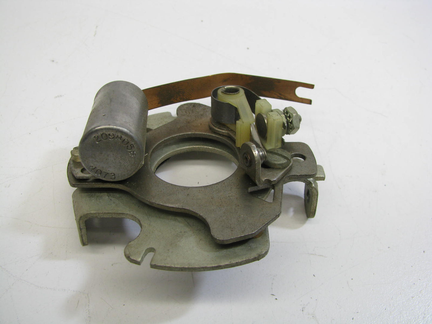 NOS - OEM Mopar 2875861 Ignition Distributor Breaker Plate