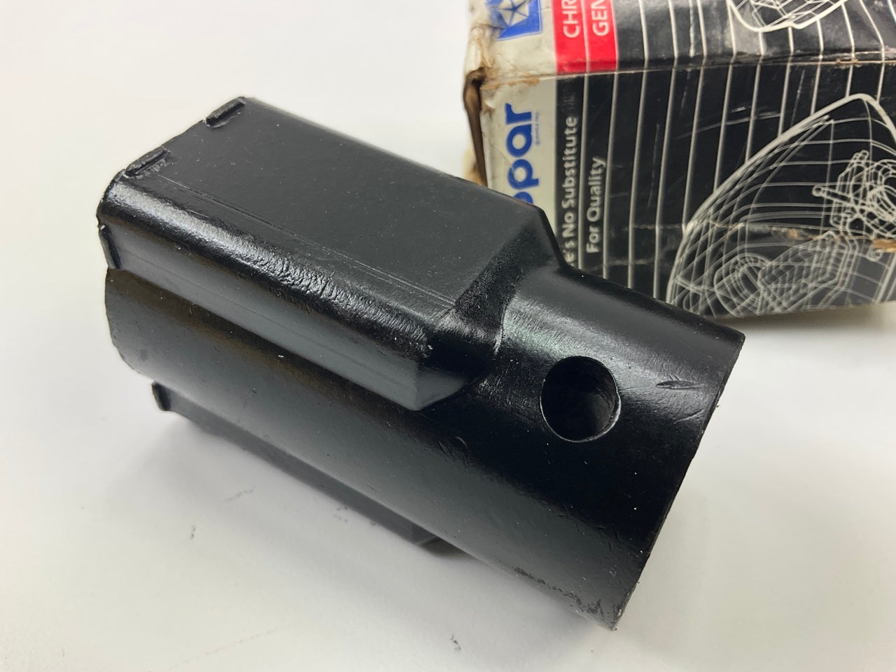 NOS OEM Mopar 3579522 Steering Coupler For 1982-1993 Dodge Van W/o Tilt With P/s