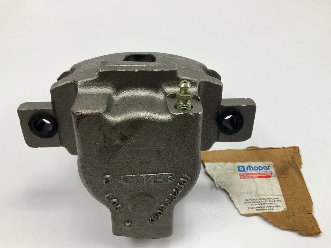 NOS OEM Mopar 3580855 Front Left Brake Caliper