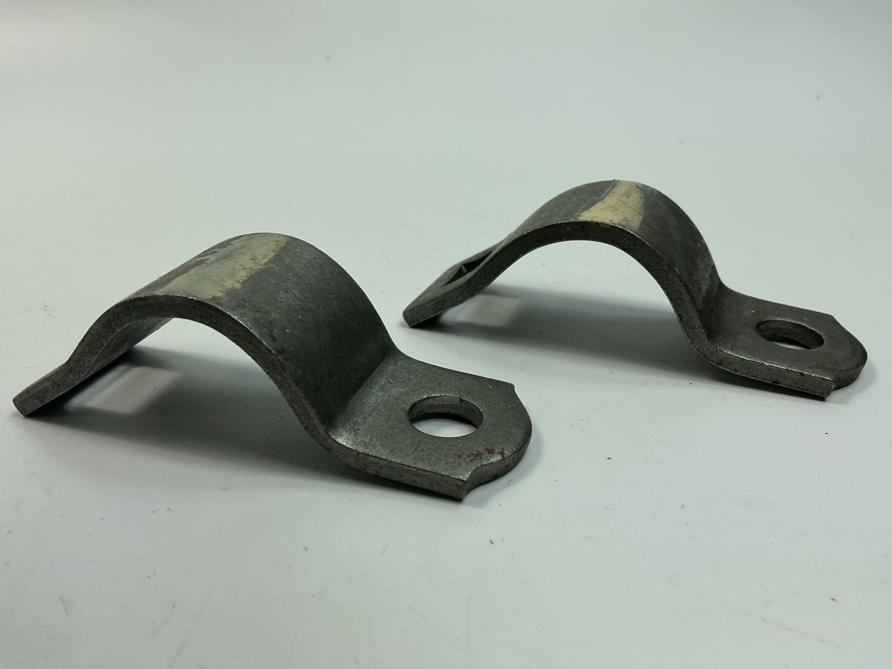 (2) Mopar 4014080 Sway Bar Bushing Retainer Straps, Extra Duty / Firm Feel Susp.