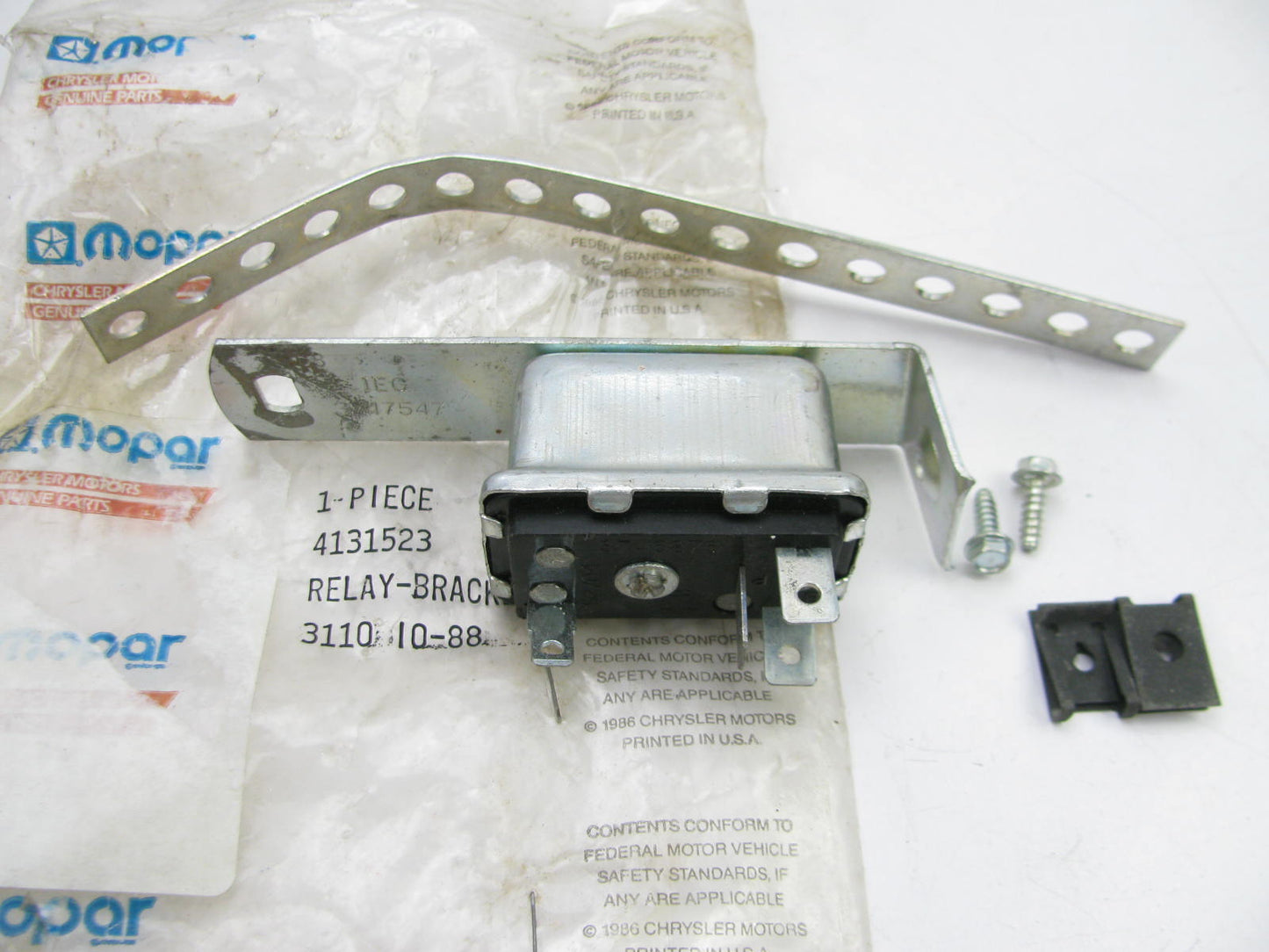 NEW - OEM Mopar 4131523 Rear Back Window Heated Glass Relay W/ Bracket