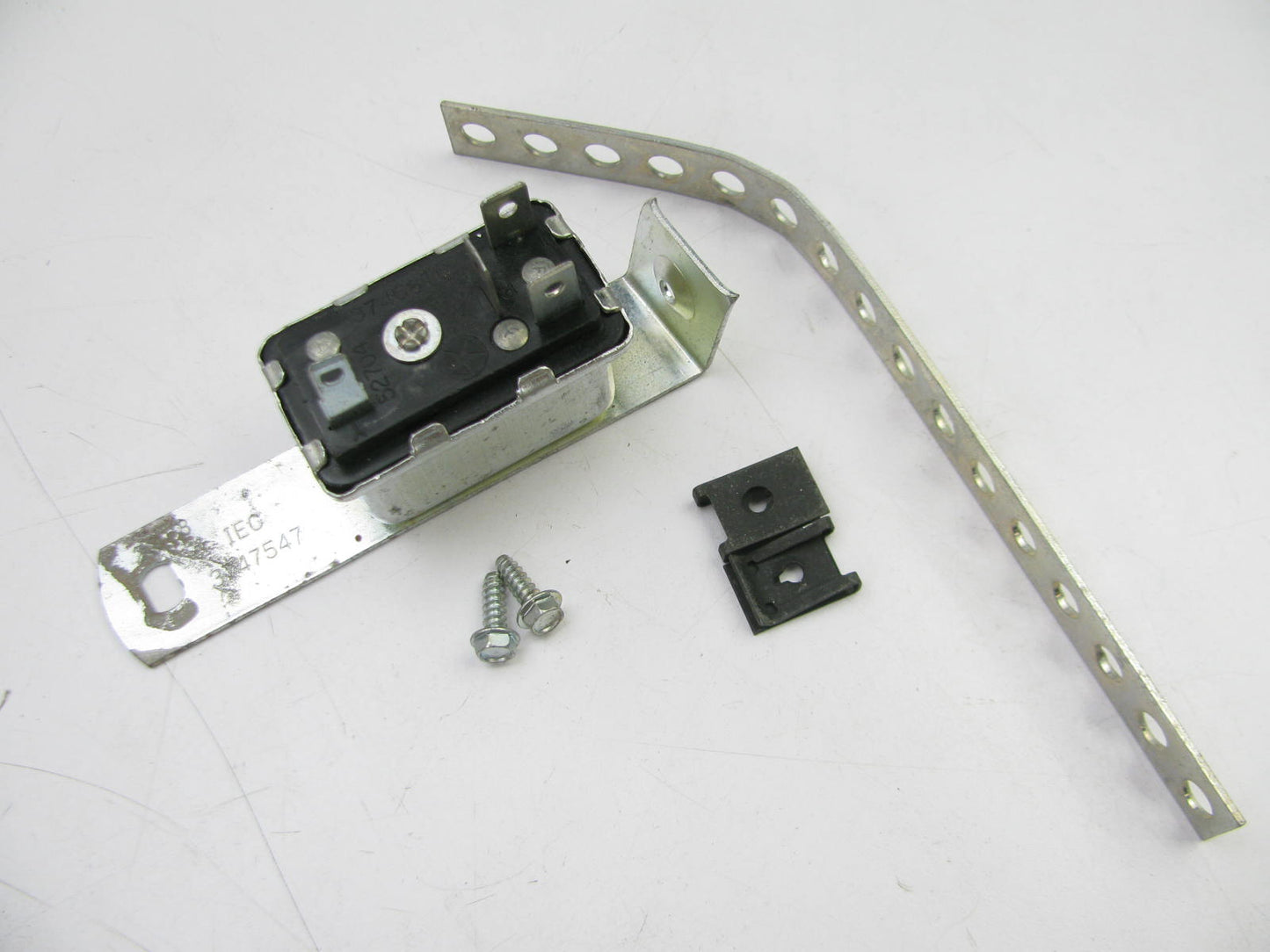 NEW - OEM Mopar 4131523 Rear Back Window Heated Glass Relay W/ Bracket