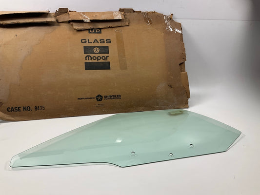 NOS OEM Mopar 4198483 Front Left Door Glass For 1984 Charger, Omni, Rampage