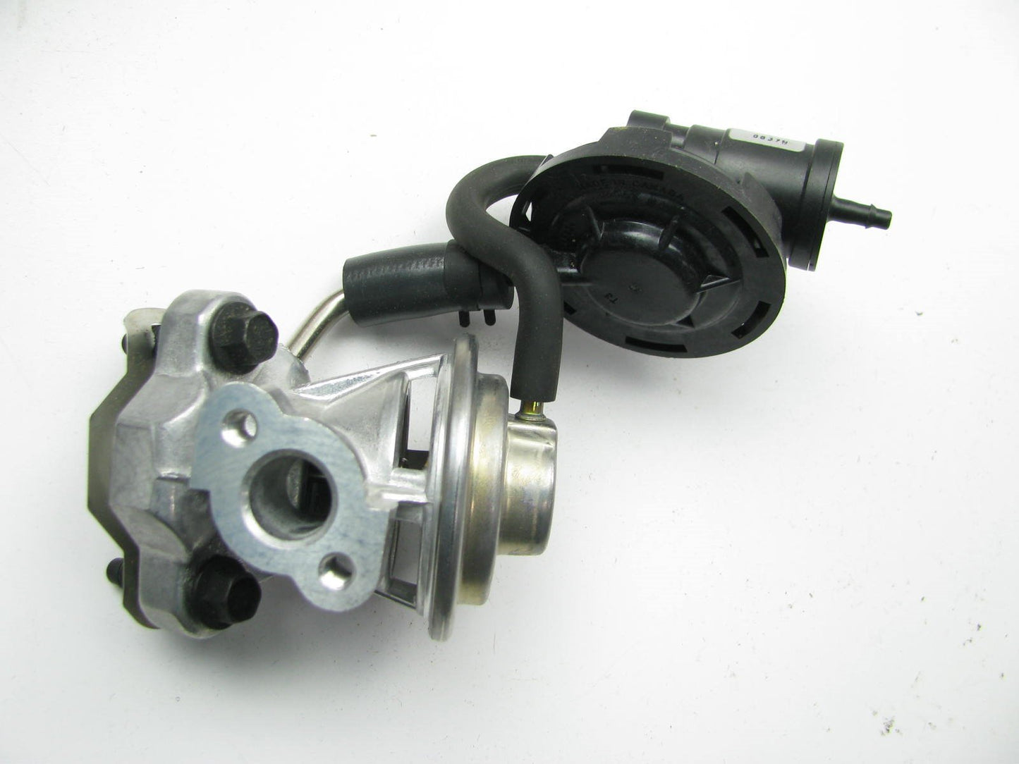 NEW - OEM 4287639 EGR Valve For 1995-1996 Neon