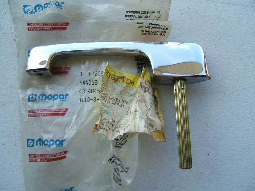 NOS OEM Mopar 4354045 Exterior Outside Door Handle