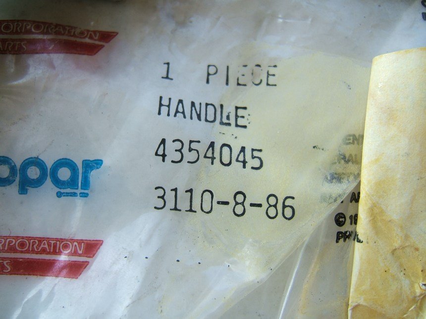 NOS OEM Mopar 4354045 Exterior Outside Door Handle